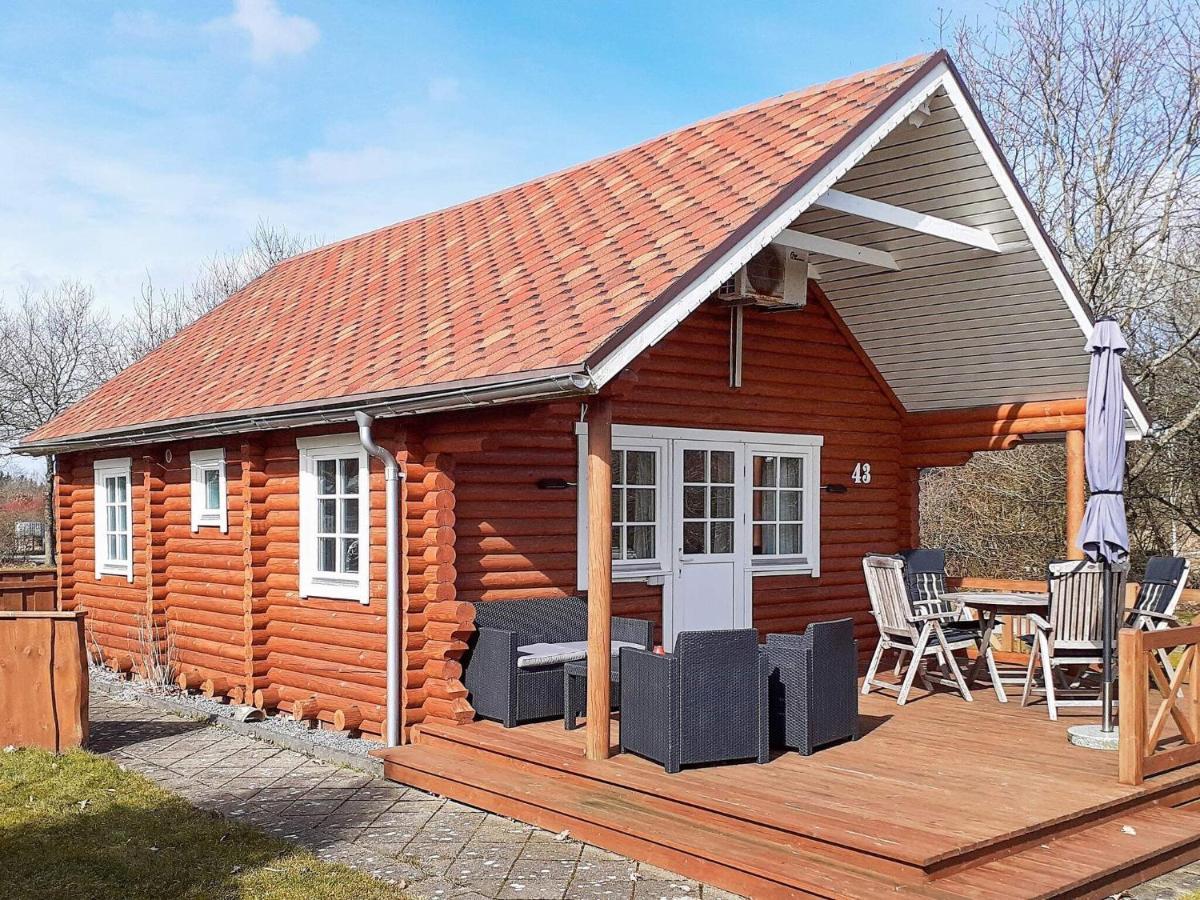 6 Person Holiday Home In Hovborg Esterno foto